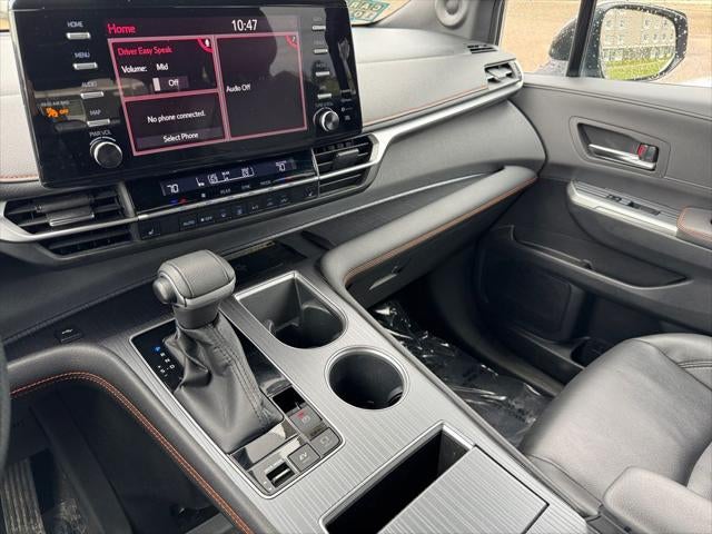 2022 Toyota Sienna XSE 7 Passenger