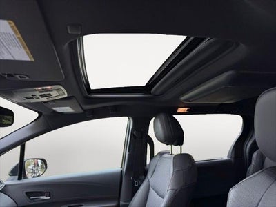 2022 Toyota Sienna XSE 7 Passenger