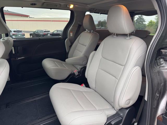 2020 Toyota Sienna Limited Premium 7 Passenger