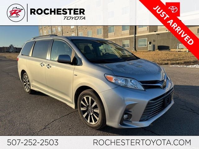 2019 Toyota Sienna XLE 7 Passenger