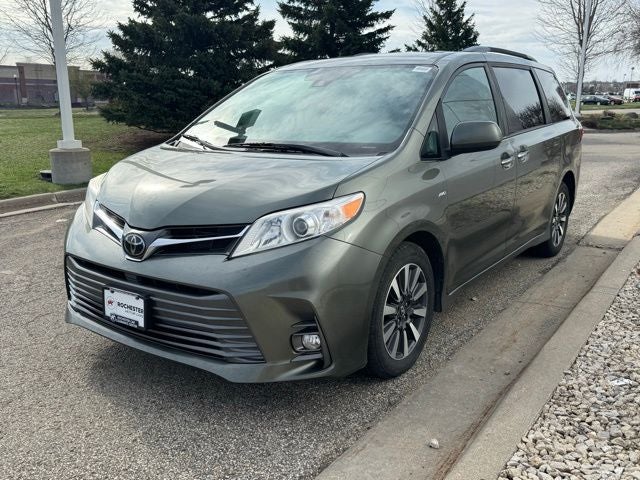 2019 Toyota Sienna XLE 7 Passenger