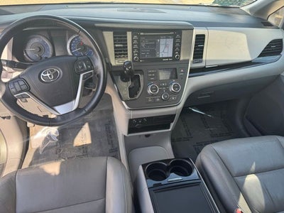 2019 Toyota Sienna XLE 7 Passenger