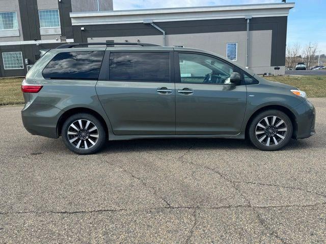 2019 Toyota Sienna XLE 7 Passenger