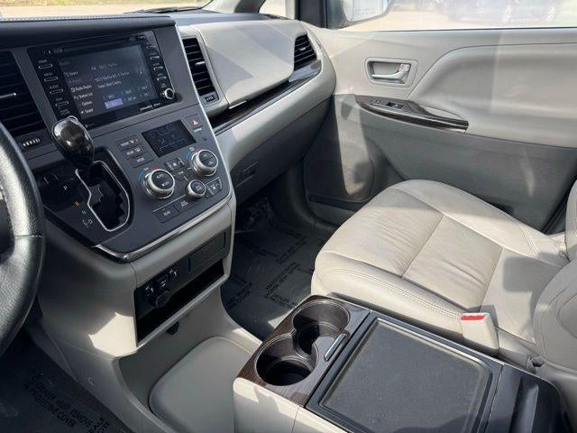 2019 Toyota Sienna XLE 7 Passenger