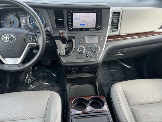 2020 Toyota Sienna Limited 7 Passenger
