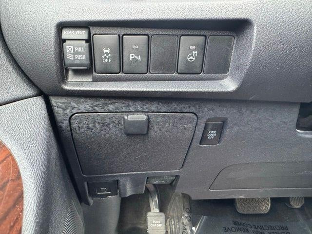 2020 Toyota Sienna Limited 7 Passenger