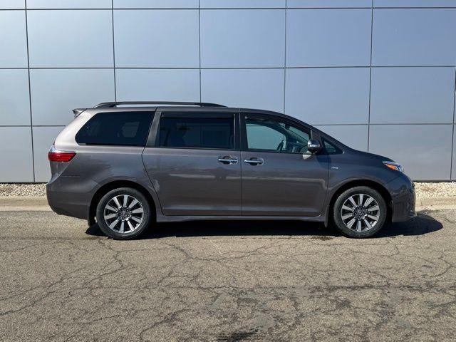 2020 Toyota Sienna Limited 7 Passenger