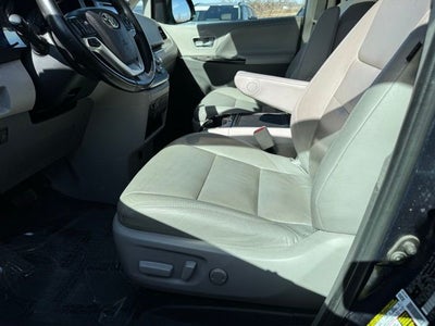 2020 Toyota Sienna XLE 7 Passenger