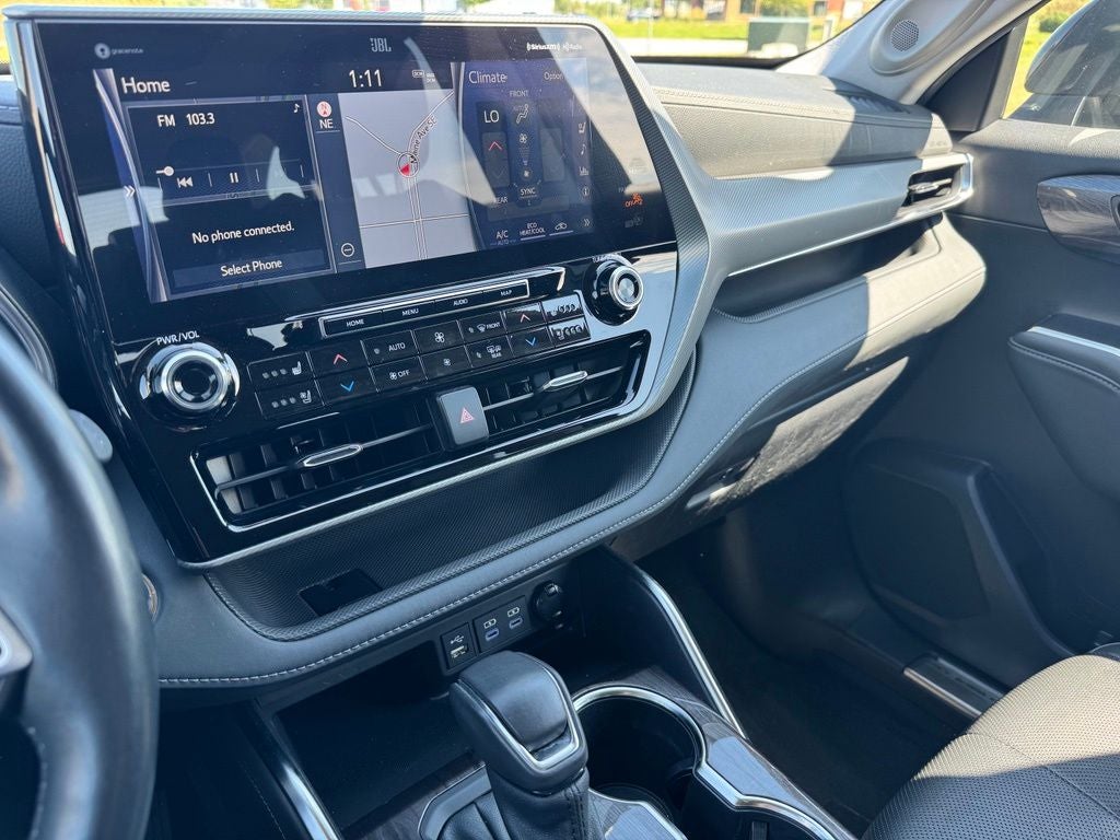 2022 Toyota Highlander Hybrid Platinum AWD
