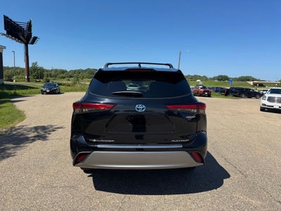 2022 Toyota Highlander Hybrid Platinum AWD