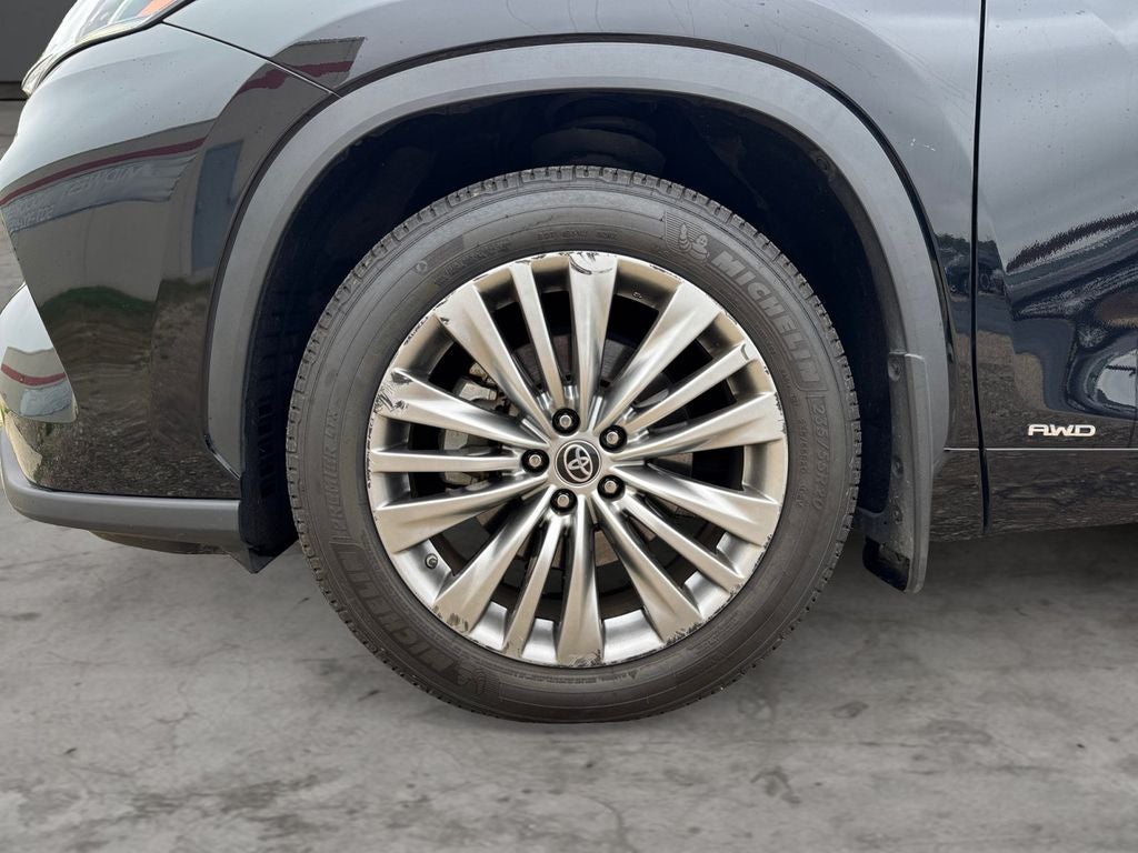 2022 Toyota Highlander Hybrid Platinum AWD