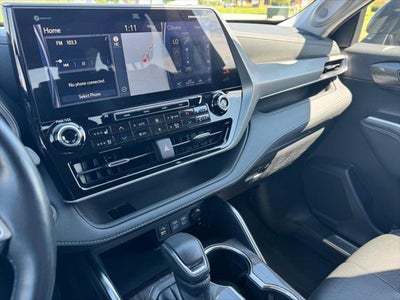 2022 Toyota Highlander Hybrid Platinum AWD