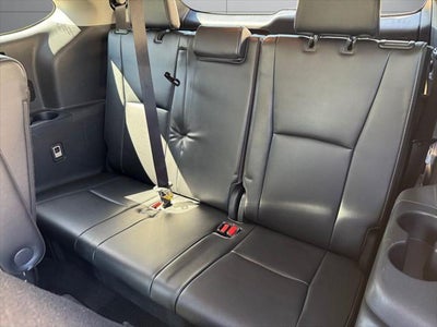 2022 Toyota Highlander Hybrid Platinum AWD