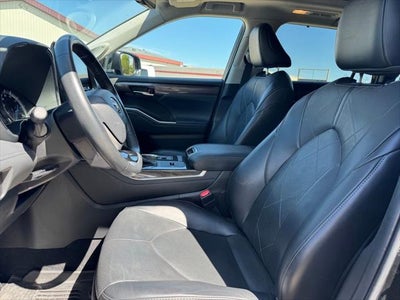 2022 Toyota Highlander Hybrid Platinum AWD