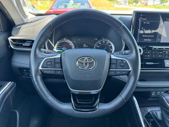 2022 Toyota Highlander Hybrid Platinum AWD
