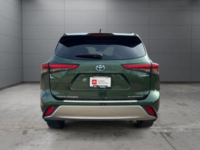 2023 Toyota Highlander Hybrid Platinum AWD