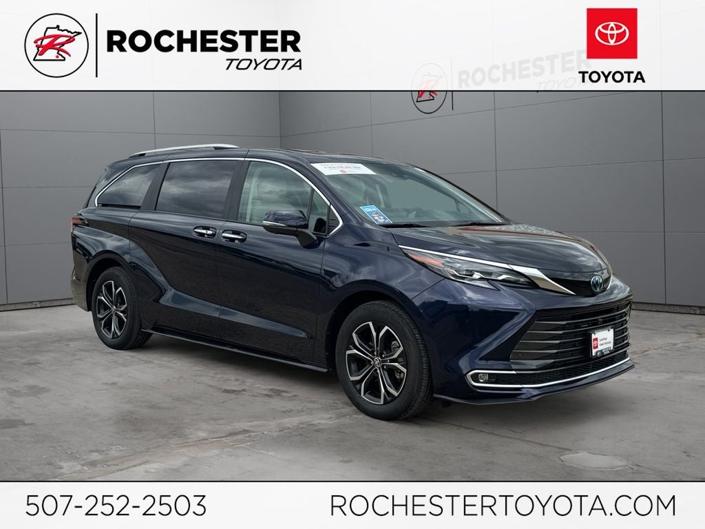 2025 Toyota Sienna Platinum 7 Passenger
