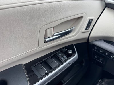 2025 Toyota Sienna Platinum 7 Passenger