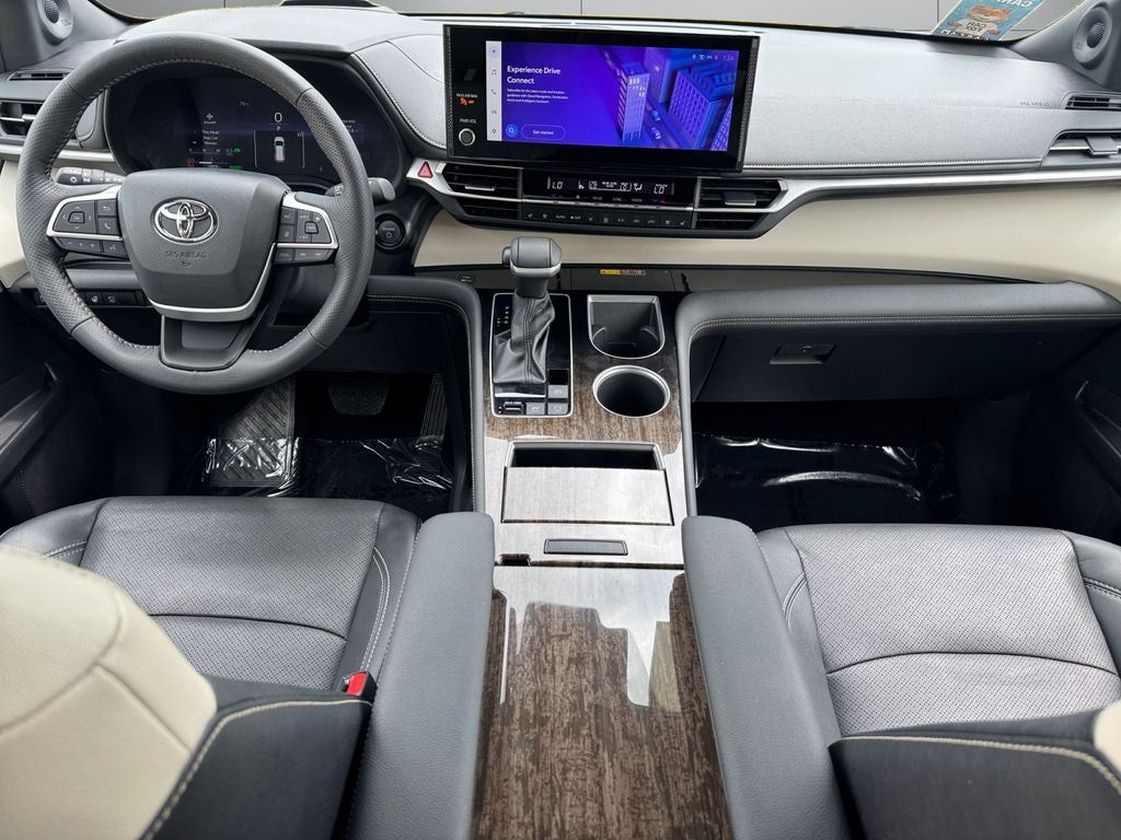 2025 Toyota Sienna Platinum 7 Passenger