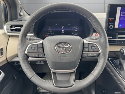 2025 Toyota Sienna Platinum 7 Passenger