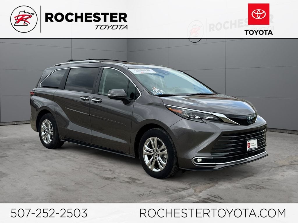 2024 Toyota Sienna Platinum 7 Passenger