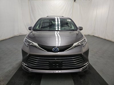 2024 Toyota Sienna Platinum 7 Passenger