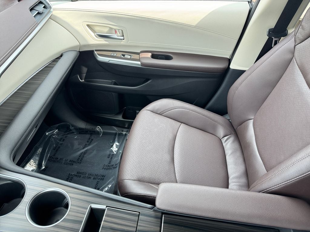 2024 Toyota Sienna Platinum 7 Passenger