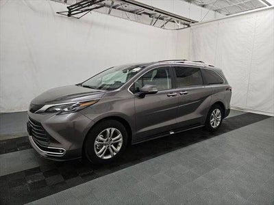 2024 Toyota Sienna Platinum 7 Passenger