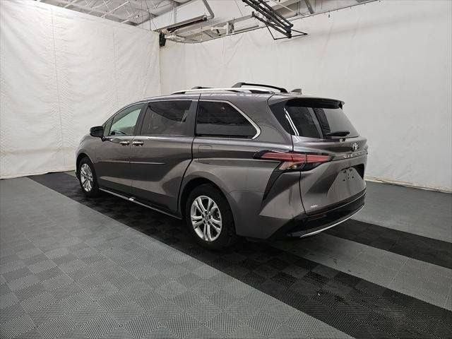 2024 Toyota Sienna Platinum 7 Passenger