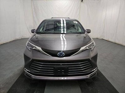 2024 Toyota Sienna Platinum 7 Passenger