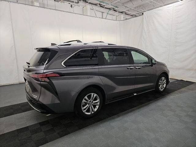 2024 Toyota Sienna Platinum 7 Passenger