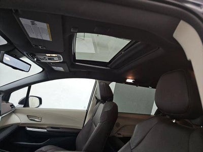 2024 Toyota Sienna Platinum 7 Passenger