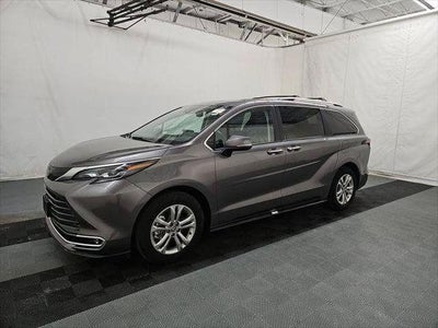 2024 Toyota Sienna Platinum 7 Passenger