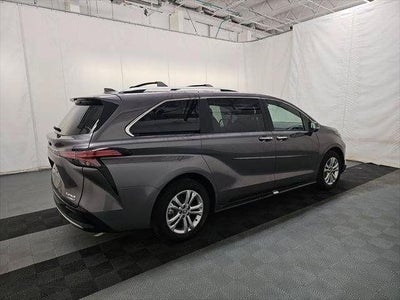 2024 Toyota Sienna Platinum 7 Passenger