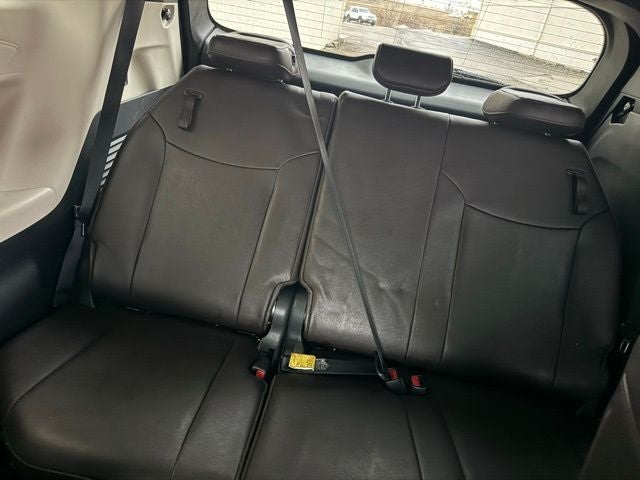 2021 Toyota Sienna Platinum 7 Passenger