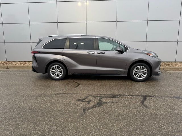2021 Toyota Sienna Platinum 7 Passenger