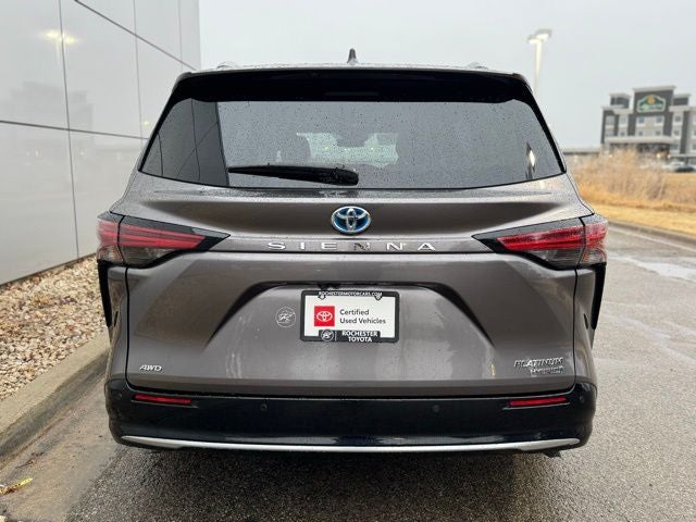 2021 Toyota Sienna Platinum 7 Passenger