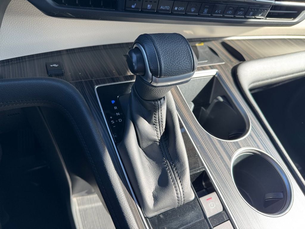 2022 Toyota Sienna Platinum 7 Passenger