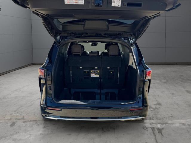 2022 Toyota Sienna Platinum 7 Passenger