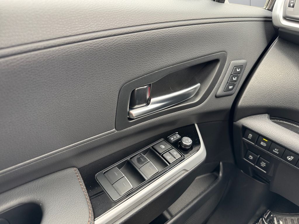 2026 Toyota Sienna Platinum 7 Passenger
