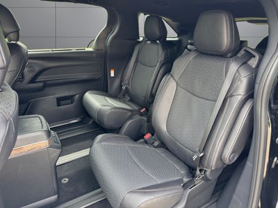 2026 Toyota Sienna Platinum 7 Passenger