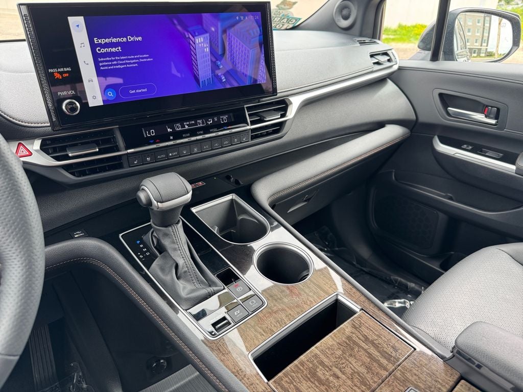 2026 Toyota Sienna Platinum 7 Passenger
