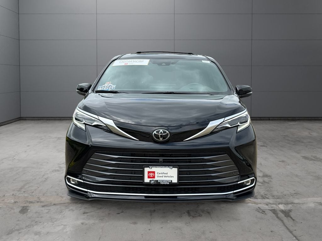 2026 Toyota Sienna Platinum 7 Passenger