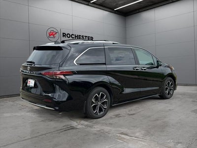 2026 Toyota Sienna Platinum 7 Passenger