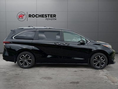 2026 Toyota Sienna Platinum 7 Passenger
