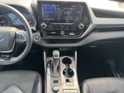 2022 Toyota Highlander Platinum AWD