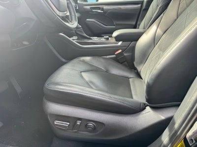 2022 Toyota Highlander Platinum AWD