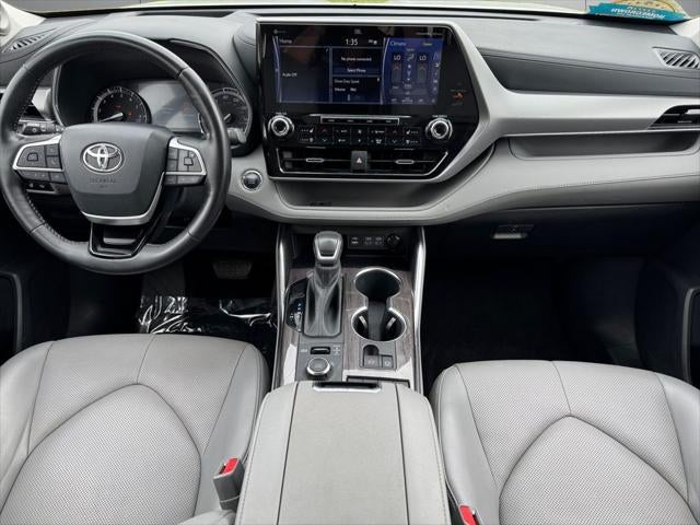 2022 Toyota Highlander Platinum AWD
