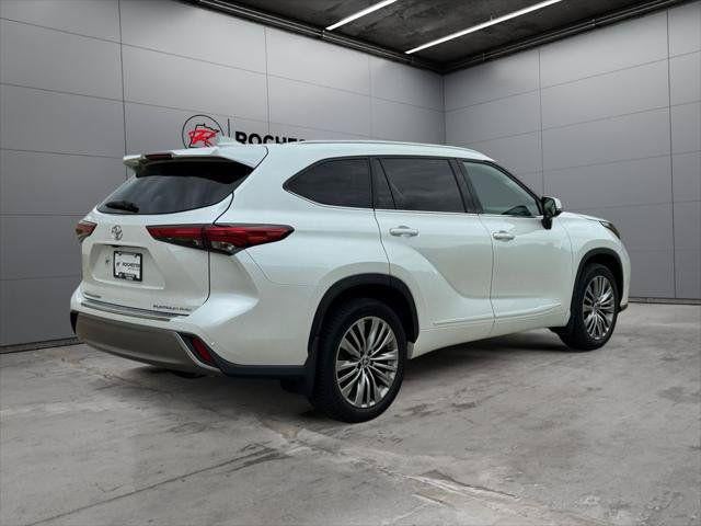 2022 Toyota Highlander Platinum AWD