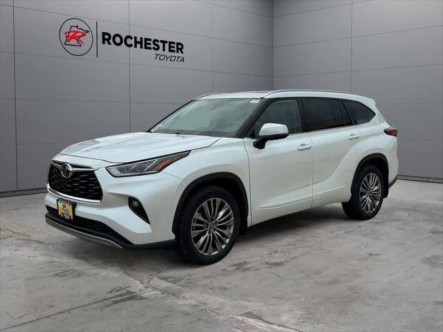 2022 Toyota Highlander Platinum AWD